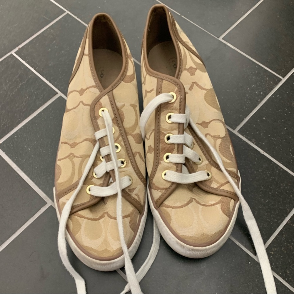 Coach woman’s converse style sneakers